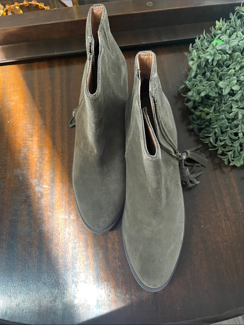 Vionic Olive Green Suede Heeled Ankle Boots NWOT